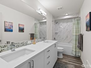 1422 E Cherry St, Seattle WA 98122