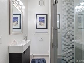 1107 E Denny Way A3, Seattle WA 98122