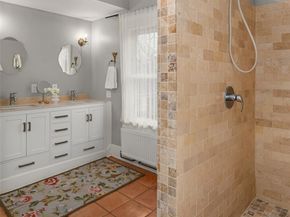 6007 SW 240th Street, Vashon WA 98070