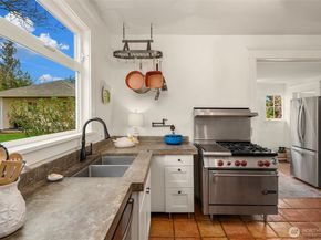 6007 SW 240th Street, Vashon WA 98070