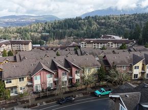 93 Sky Ridge Rd 505, Issaquah WA 98027