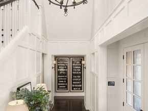 433 11th Avenue W, Kirkland WA 98033