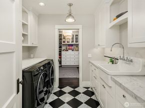 433 11th Avenue W, Kirkland WA 98033