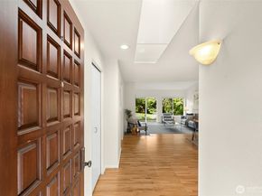 11917 Stendall Place N, Seattle WA 98133