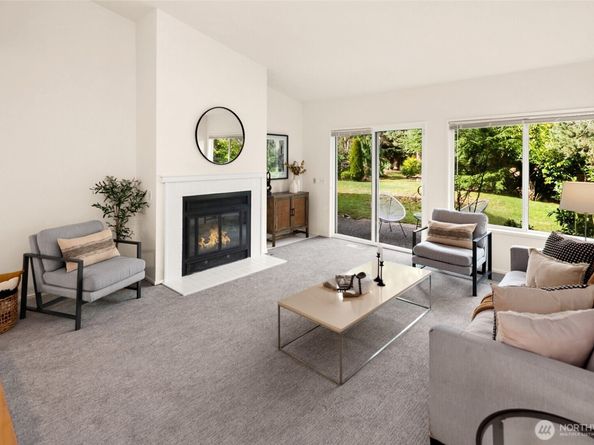 11917 Stendall Place N, Seattle WA 98133