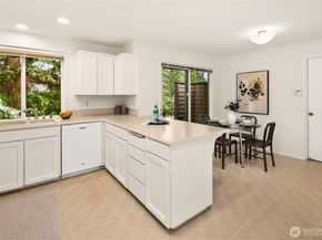 11917 Stendall Place N, Seattle WA 98133