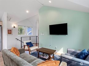 3013 61st Avenue SW, Seattle WA 98116