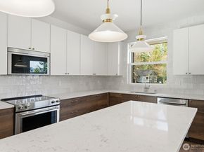 728 Newport Way NW, Issaquah WA 98027