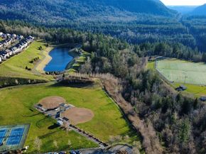 971 NE Ellis Drive 5.2, Issaquah WA 98029