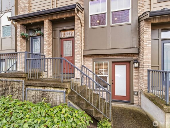 971 NE Ellis Drive 5.2, Issaquah WA 98029