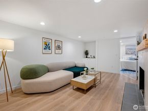 10723 Densmore Avenue N, Seattle WA 98133