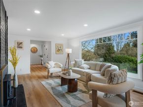 10723 Densmore Avenue N, Seattle WA 98133