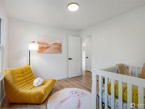 10723 Densmore Avenue N, Seattle WA 98133