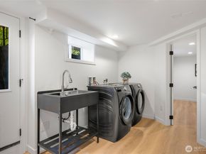 10723 Densmore Avenue N, Seattle WA 98133