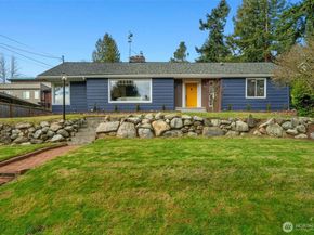 10723 Densmore Avenue N, Seattle WA 98133