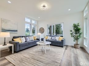 18331 1st Avenue NE, Shoreline WA 98155