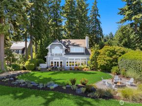 10668 NE Manor Lane, Bainbridge Island WA 98110