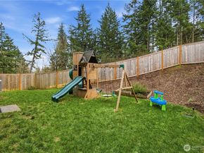 1226 Baker Heights Loop, Bremerton WA 98312