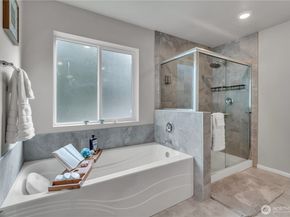 1226 Baker Heights Loop, Bremerton WA 98312
