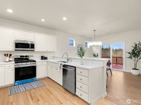 252 245th Place NE, Sammamish WA 98074