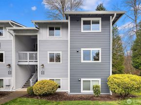 14006 NE 181 Place B206, Woodinville WA 98072