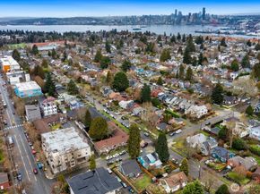 4207 SW Manning St, Seattle WA 98116