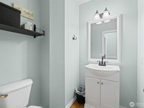 22116 99th Place S, Kent WA 98031