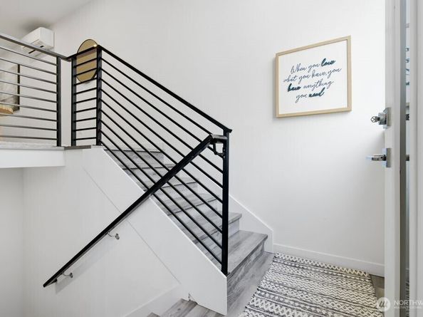 8553 Midvale Avenue N C, Seattle WA 98103