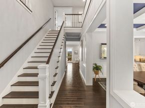 8411 NE 110th Place, Kirkland WA 98034