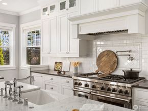 8411 NE 110th Place, Kirkland WA 98034