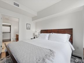 10700 NE 4th Street 1006, Bellevue WA 98004