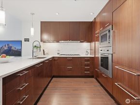 10700 NE 4th Street 1006, Bellevue WA 98004