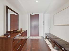 10700 NE 4th Street 1006, Bellevue WA 98004