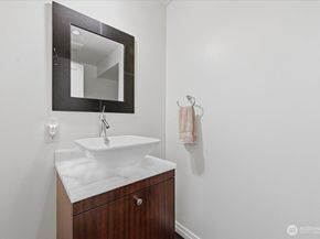 10700 NE 4th Street 1006, Bellevue WA 98004