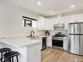 4224 NE 124th Street, Seattle WA 98125