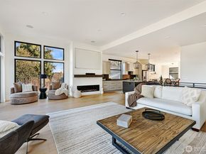 4224 NE 124th Street, Seattle WA 98125