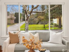 516 W Howe Street, Seattle WA 98119