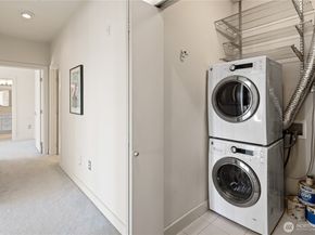 700 E Denny Way PH603, Seattle WA 98122