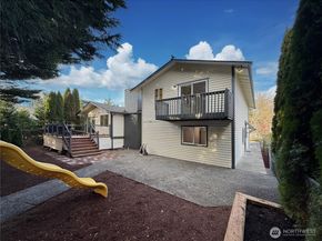2009 N 154th Place, Shoreline WA 98133