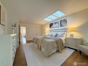 2009 N 154th Place, Shoreline WA 98133