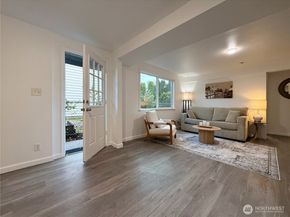 2009 N 154th Place, Shoreline WA 98133