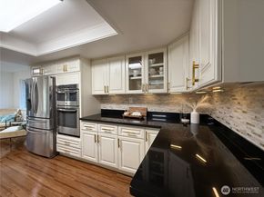 2009 N 154th Place, Shoreline WA 98133