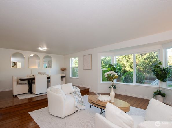 2009 N 154th Place, Shoreline WA 98133