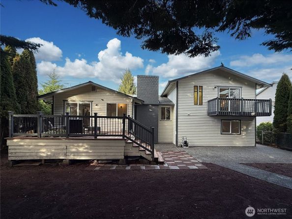 2009 N 154th Place, Shoreline WA 98133