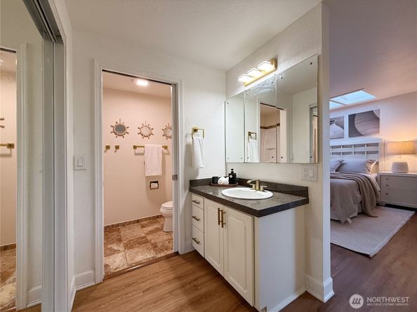 2009 N 154th Place, Shoreline WA 98133