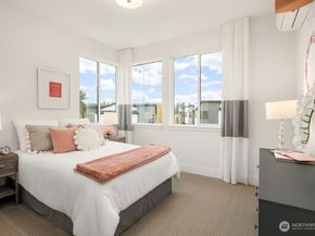 10814 (HS 61) 120th Lane NE A, Kirkland WA 98033
