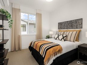 10814 (HS 61) 120th Lane NE A, Kirkland WA 98033