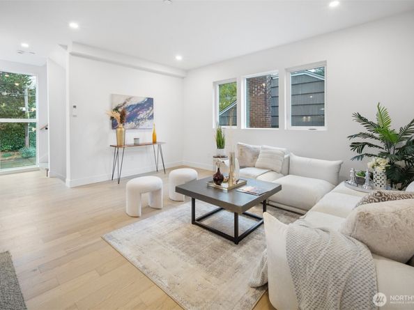 6014 35th Avenue NE, Seattle WA 98115