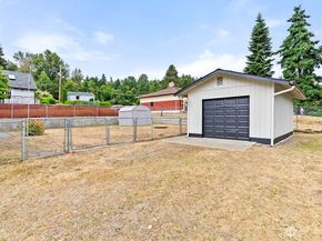 15633 47th Avenue S, Tukwila WA 98188