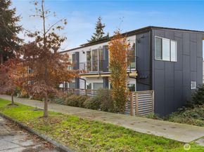 2273 14th Avenue W, Seattle WA 98119